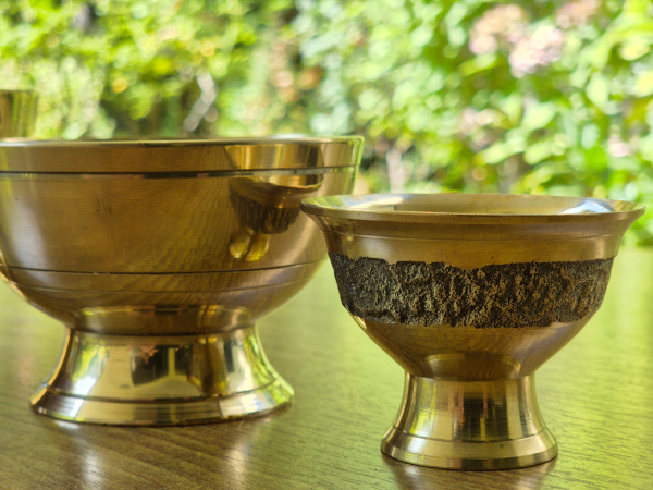 Nepalesisches Thali Set aus Messing | Traditionelles Essgeschirr (8-teilig)